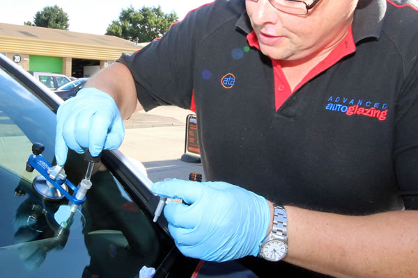 Windscreen chip repair, window replacement, window tinting